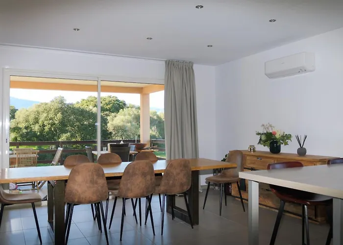 Isula Petra Villa *